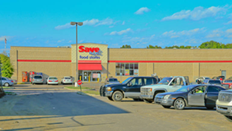Success Stories: Save-A-Lot Flourishes in Mall District